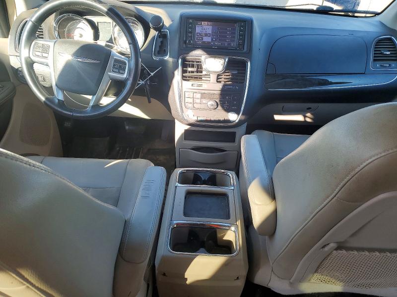 Photo 8 from auction – 2013 CHRYSLER TOWN & COU with VIN 2C4RC1BG2DR512594