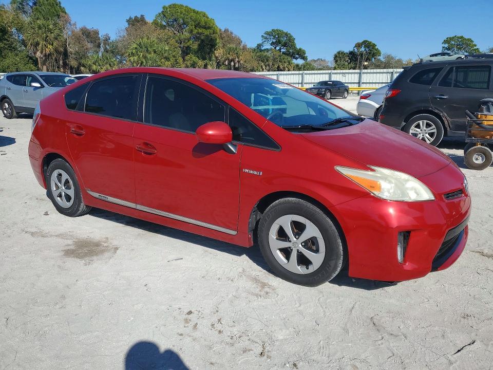 Photo 4 from auction – 2013 TOYOTA PRIUS with VIN JTDKN3DU3D5638549