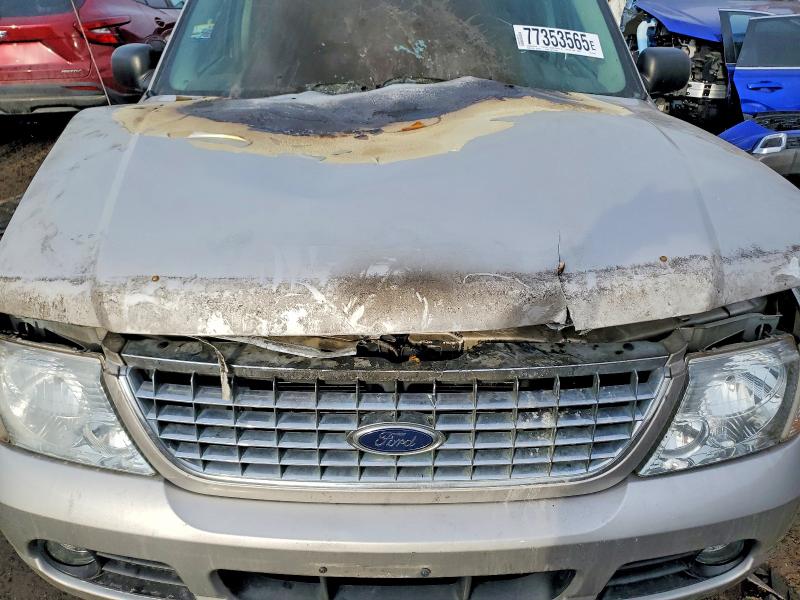 Photo 12 from auction – 2005 FORD EXPLORER with VIN 1FMZU73K05ZA61221