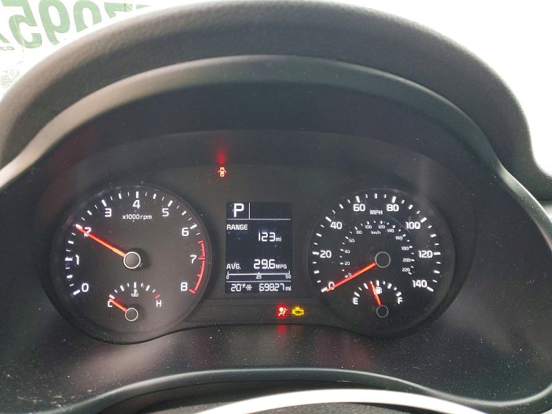 Photo 9 from auction – 2018 KIA RIO LX with VIN 3KPA25AB5JE073255