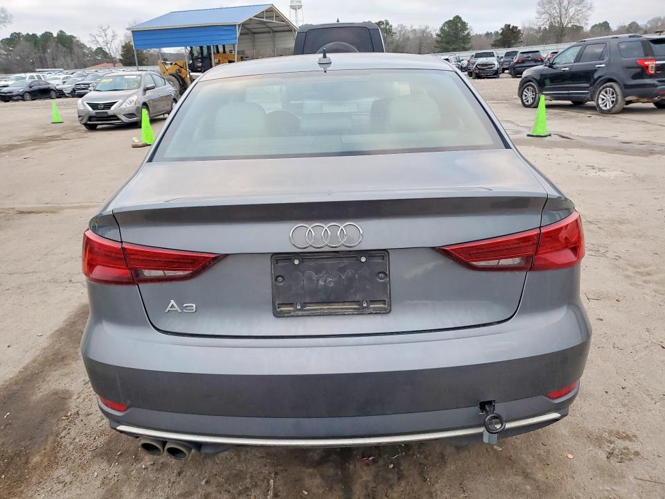 Photo 6 from auction – 2018 AUDI A3 with VIN WAUAUGFF8J1045161