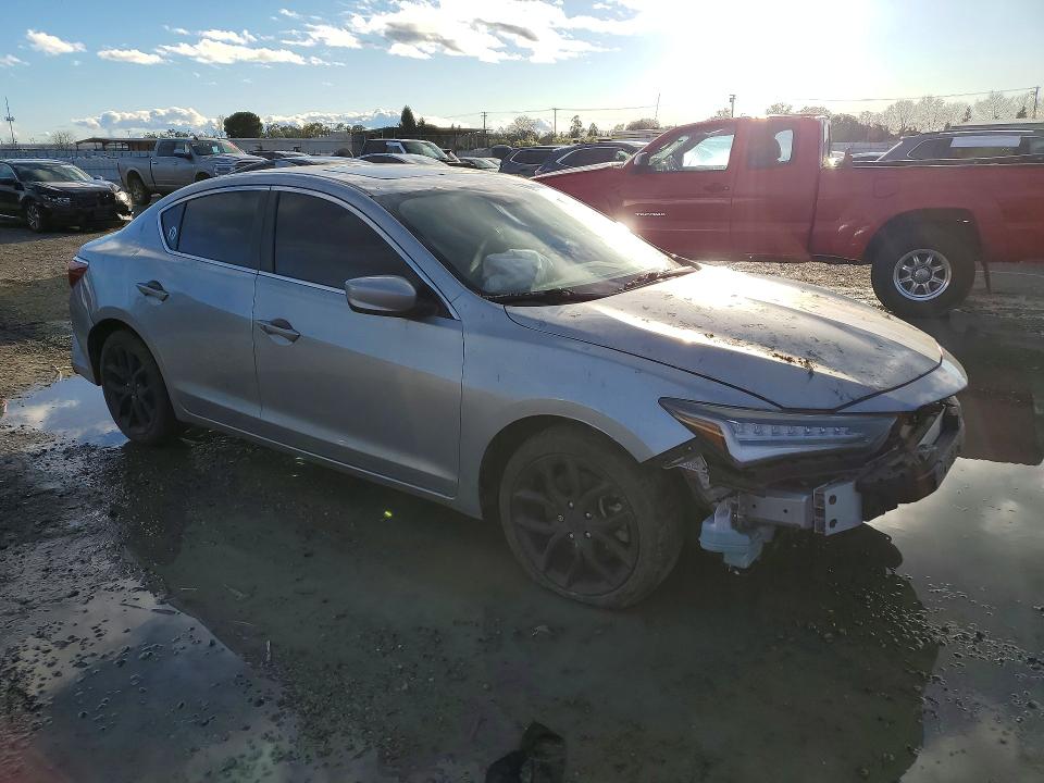 Photo 4 from auction – 2019 ACURA ILX with VIN 19UDE2F31KA004492