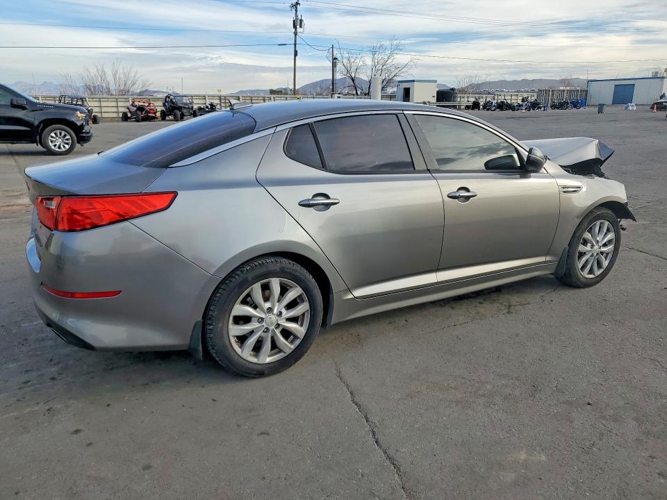 Photo 3 from auction – 2015 KIA OPTIMA with VIN 5XXGN4A70FG436647