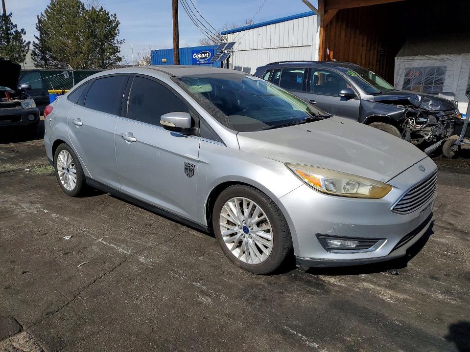 Photo 4 from auction – 2017 FORD FOCUS with VIN 1FADP3J2XHL288236