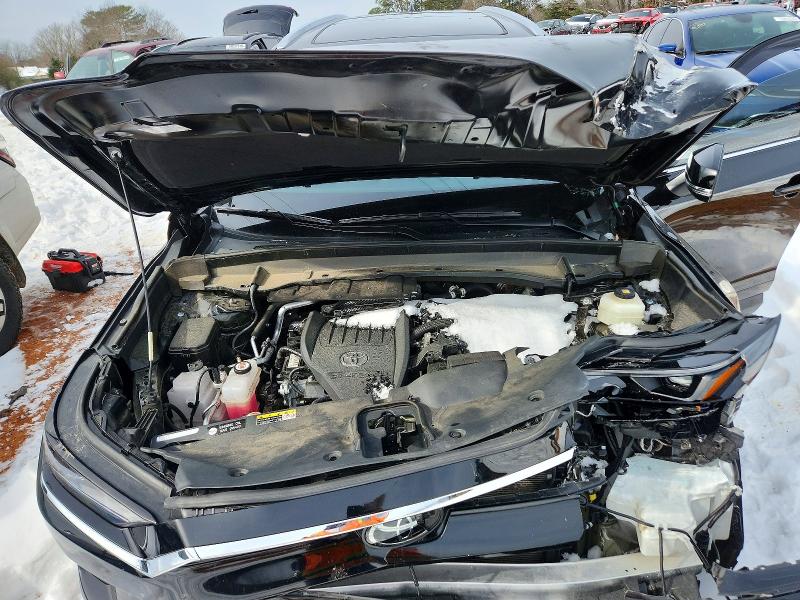 Photo 12 from auction – 2024 TOYOTA GRAND HIGHLANDER with VIN 5TDAAAB54RS010900