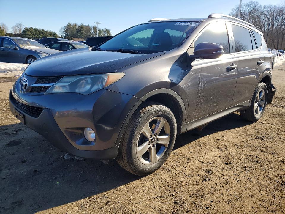 TOYOTA RAV4 XLE 2015 with VIN 2T3WFREV2FW178501 - Photo from auction