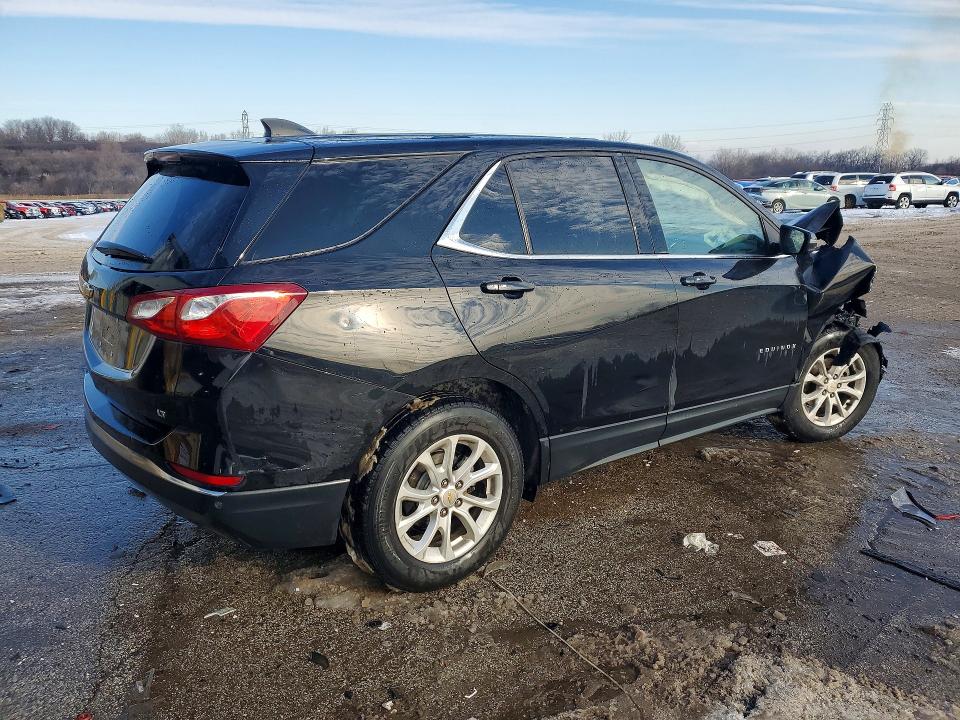Photo 3 from auction – 2018 CHEVROLET EQUINOX with VIN 2GNAXJEV8J6270233