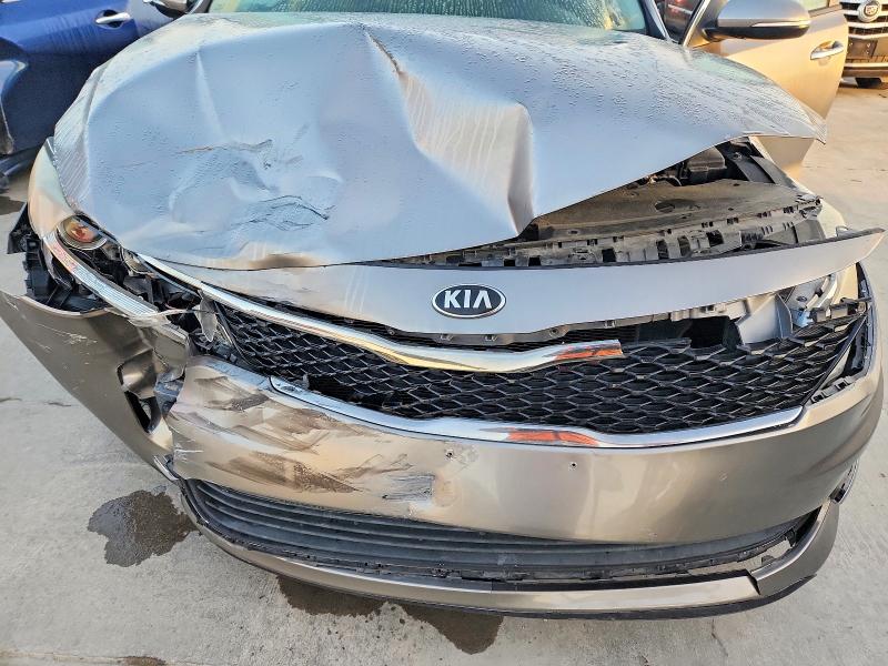 Photo 11 from auction – 2018 KIA OPTIMA with VIN 5XXGT4L31JG207127