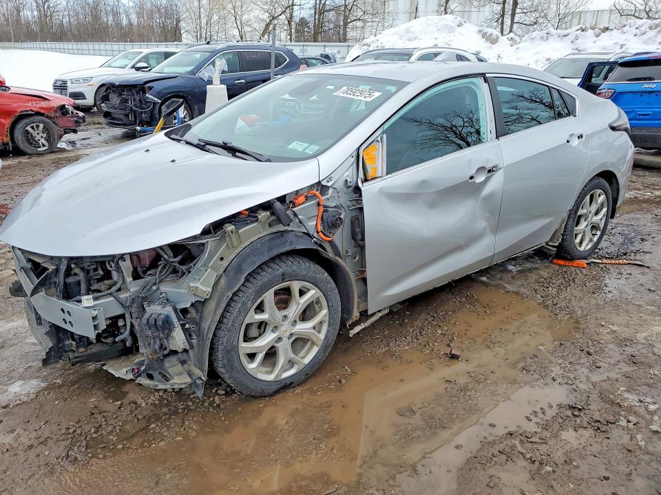 CHEVROLET VOLT 2017 with VIN 1G1RB6S54HU163390 - Photo from auction