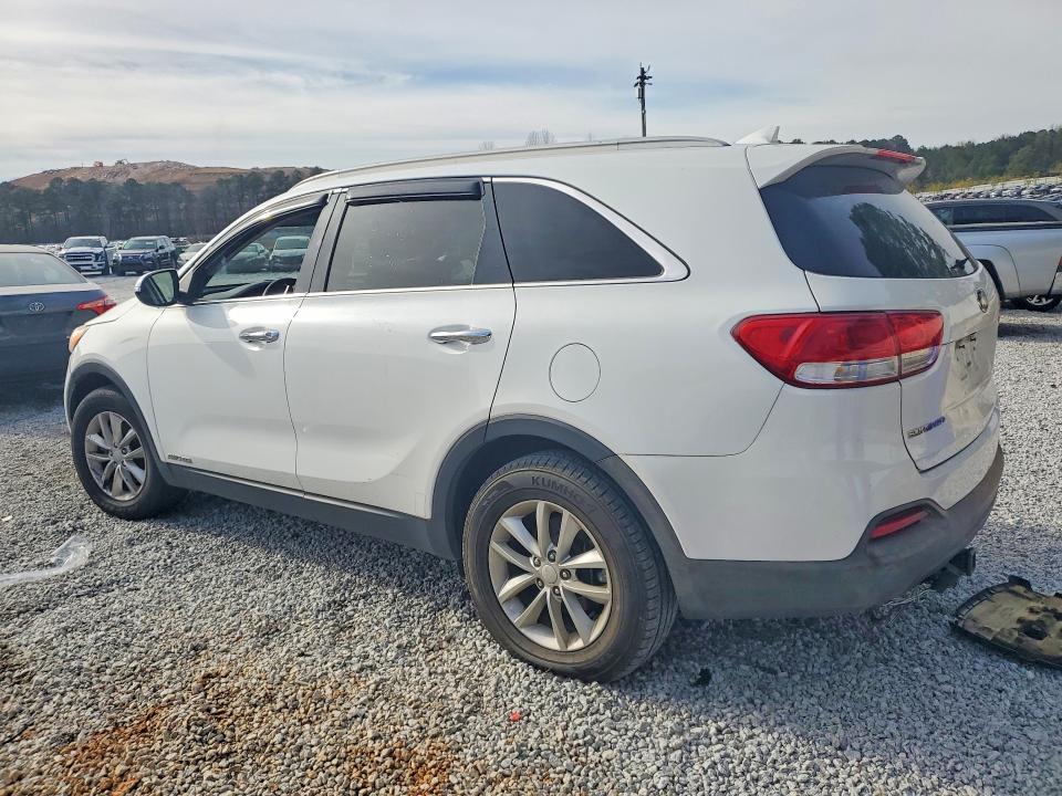 Photo 2 from auction – 2016 KIA SORENTO LX with VIN 5XYPGDA50GG006882