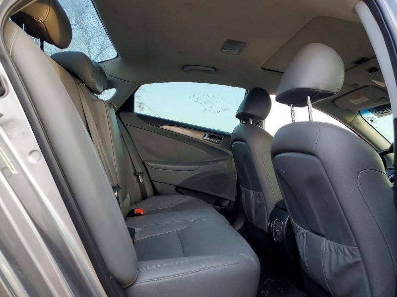 Photo 10 from auction – 2013 HYUNDAI SONATA with VIN KMHEC4A48DA100476