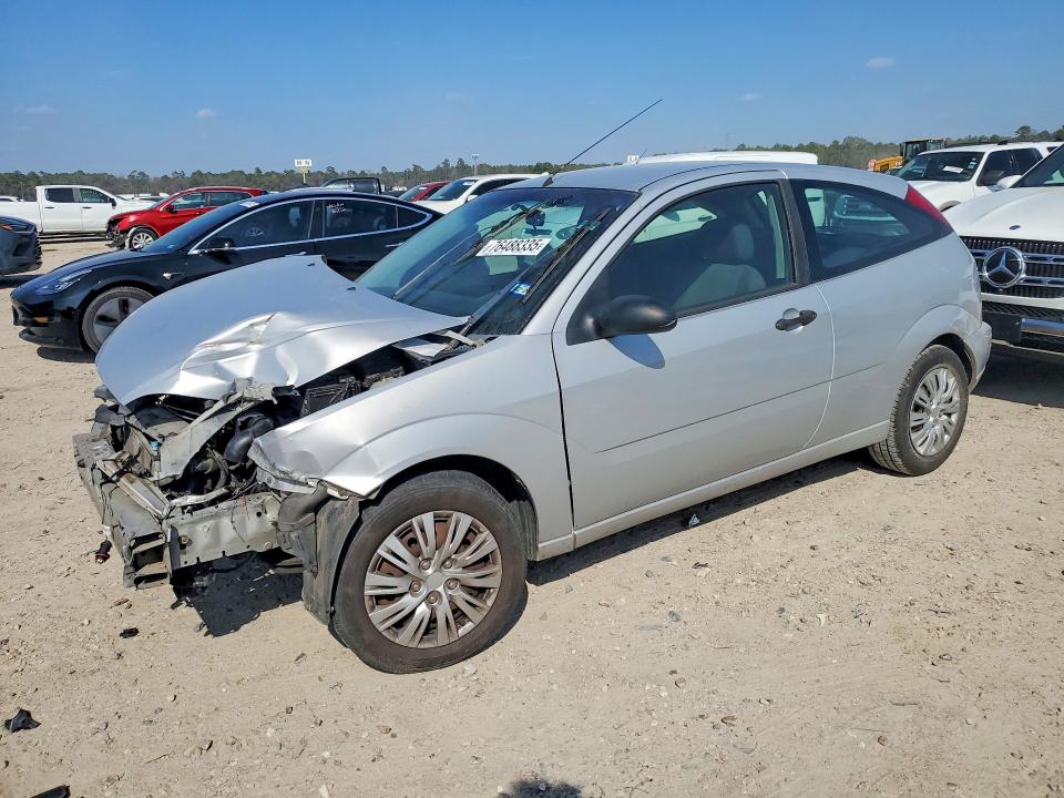 FORD FOCUS 2005 with VIN 3FAFP31N55R161197 - Photo from auction