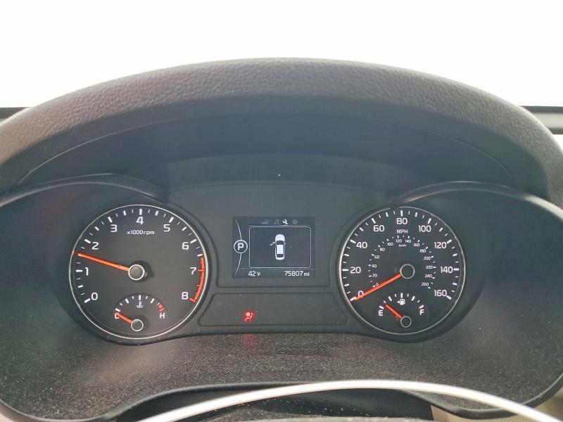 Photo 9 from auction – 2018 KIA OPTIMA with VIN 5XXGT4L31JG255291
