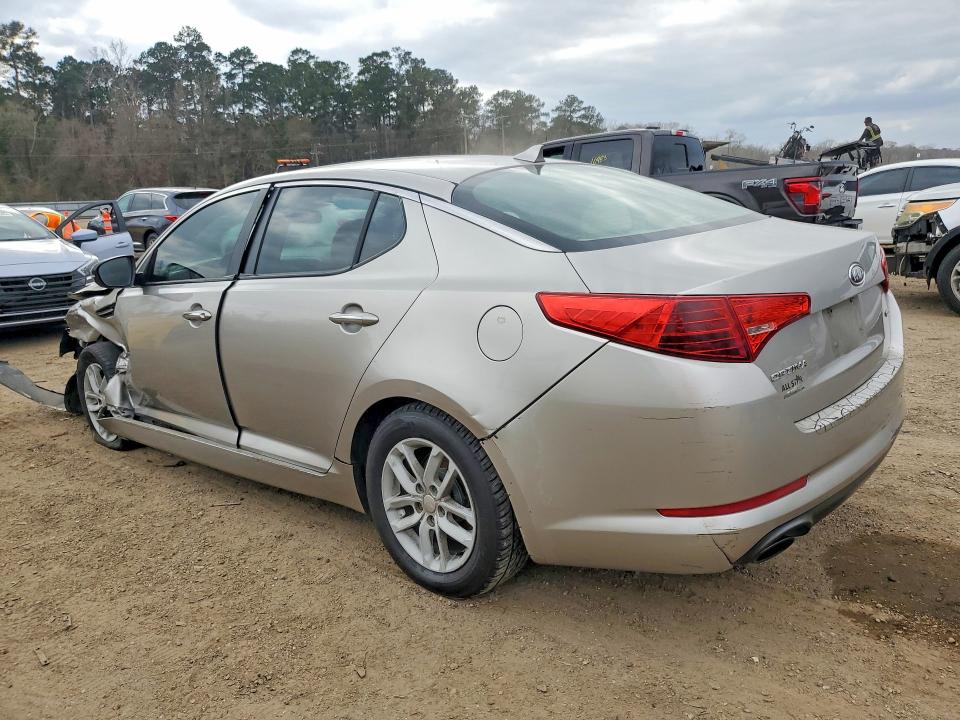 Photo 2 from auction – 2012 KIA OPTIMA with VIN 5XXGM4A7XCG052454