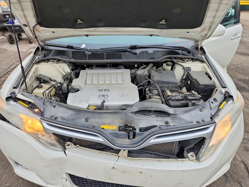 Photo 12 from auction – 2010 TOYOTA VENZA with VIN 4T3BK3BB1AU034657