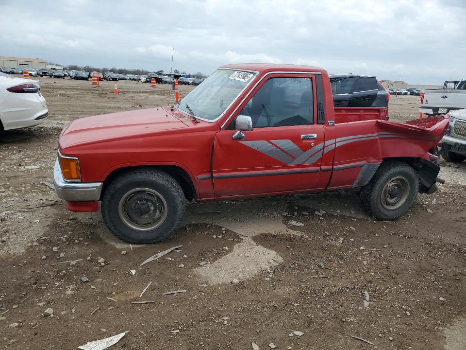 TOYOTA PICKUP 1988 with VIN JT4RN50A8J5183392 - Photo from auction
