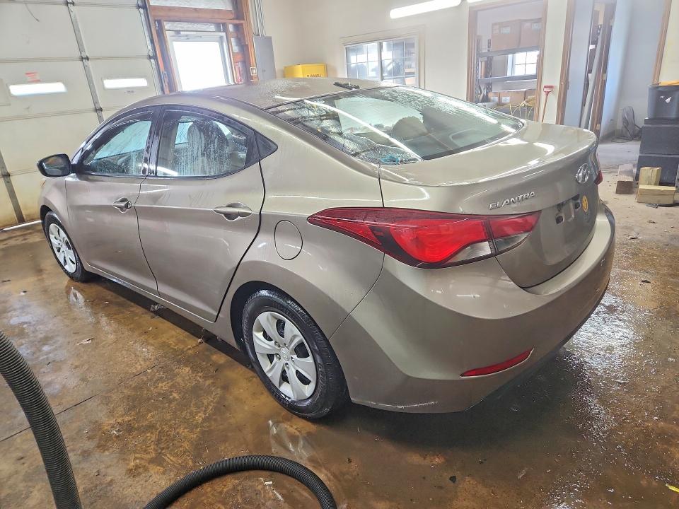 Photo 2 from auction – 2016 HYUNDAI ELANTRA SE with VIN 5NPDH4AE4GH716733