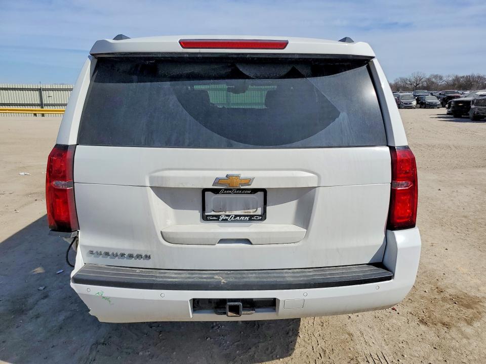 Photo 6 from auction – 2019 CHEVROLET SUBURBAN with VIN 1GNSCHKC3KR205436