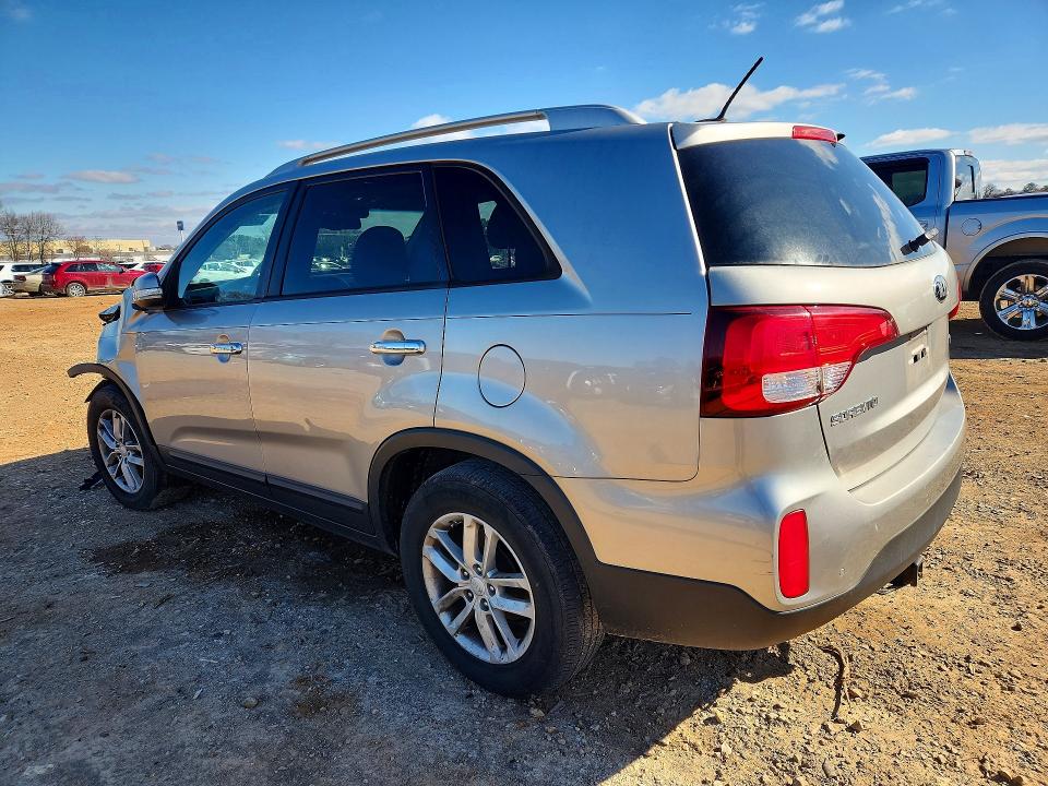 Photo 2 from auction – 2015 KIA SORENTO with VIN 5XYKT3A64FG662297