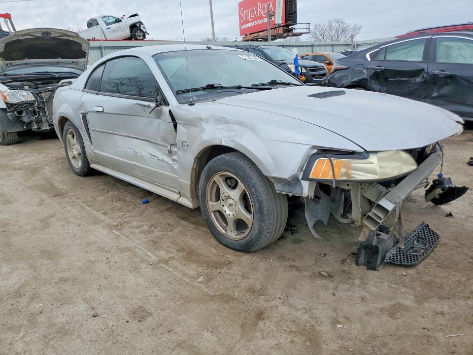Photo 4 from auction – 2004 FORD MUSTANG with VIN 1FAFP40444F118321