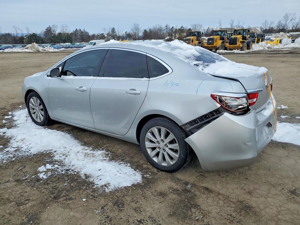 Photo 2 from auction – 2016 BUICK VERANO with VIN 1G4PP5SK7G4106837