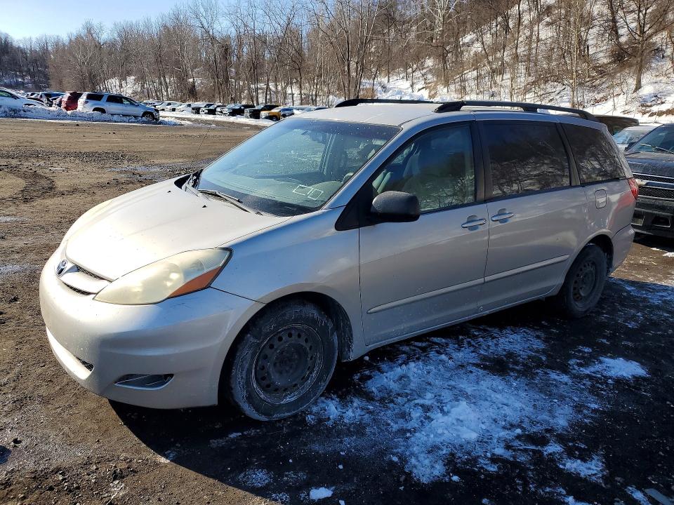 TOYOTA SIENNA 2006 with VIN 5TDZA23C46S443246 - Photo from auction