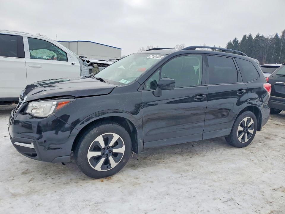 SUBARU FORESTER 2018 with VIN JF2SJAGC6JH414142 - Photo from auction
