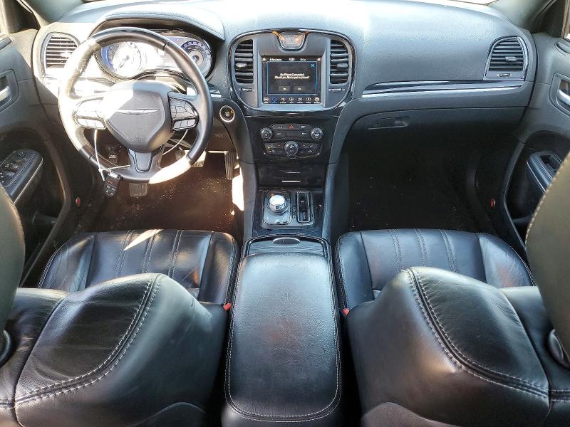 Photo 8 from auction – 2018 CHRYSLER 300 with VIN 2C3CCABG0JH140412
