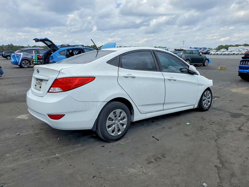 Zdjęcie 3 z aukcji – 2017 HYUNDAI ACCENT z VIN KMHCT4AE2HU334665