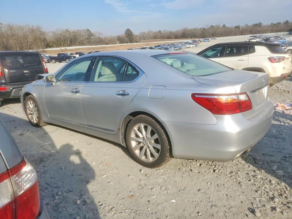 Photo 2 from auction – 2011 LEXUS LS 460 with VIN JTHCL5EF0B5011793