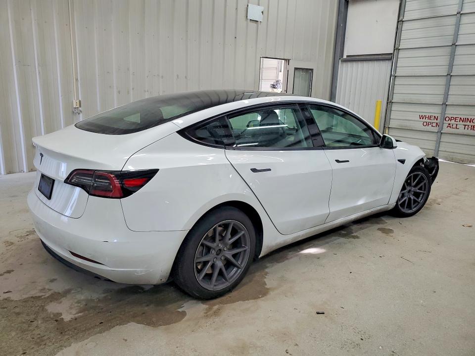 Photo 3 from auction – 2023 TESLA MODEL 3 with VIN 5YJ3E1EA4PF434004