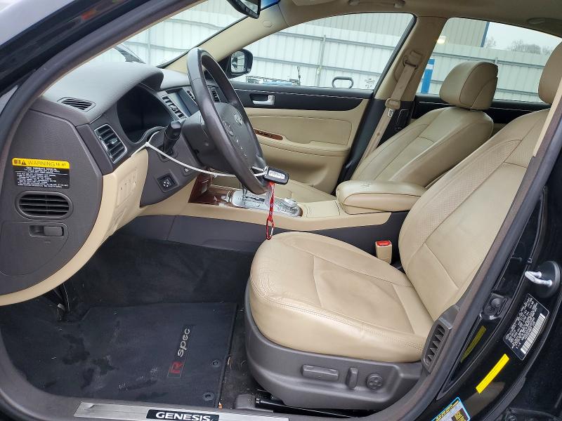 Photo 7 from auction – 2014 HYUNDAI GENESIS with VIN KMHGC4DH2EU265995