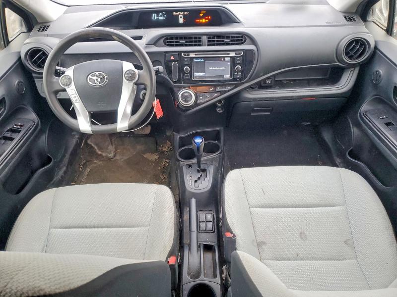 Photo 8 from auction – 2015 TOYOTA PRIUS C with VIN JTDKDTB33F1580725