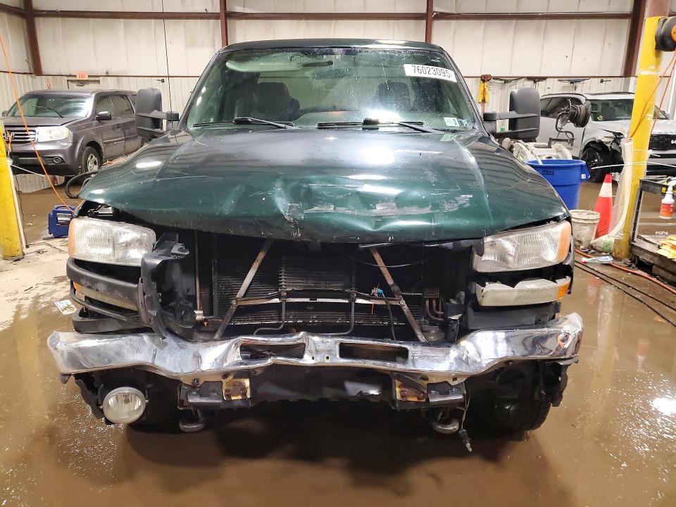 Photo 5 from auction – 2005 GMC SIERRA K25 with VIN 1GTHK29U05E182999