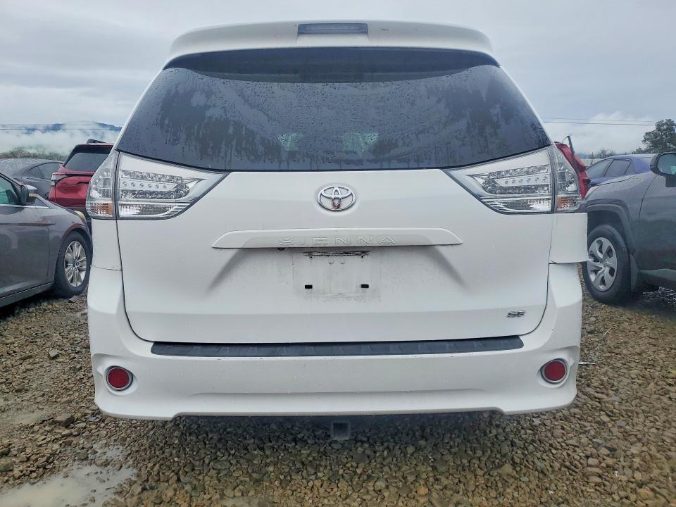 Photo 6 from auction – 2015 TOYOTA SIENNA SPO with VIN 5TDXK3DCXFS632170