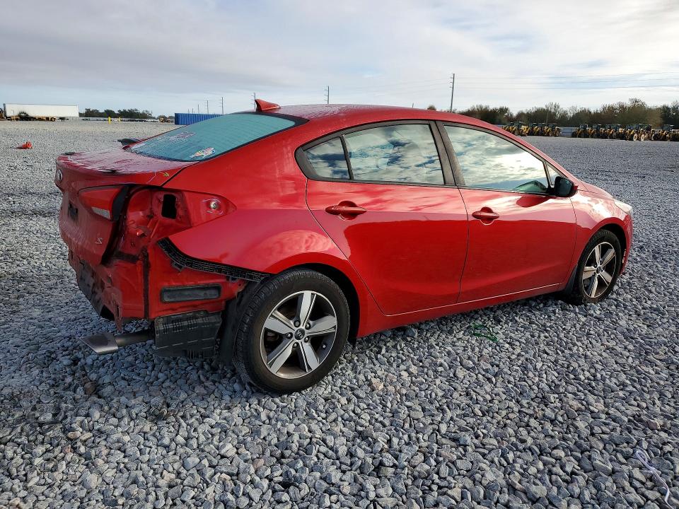 Photo 3 from auction – 2018 KIA FORTE with VIN 3KPFL4A73JE191278
