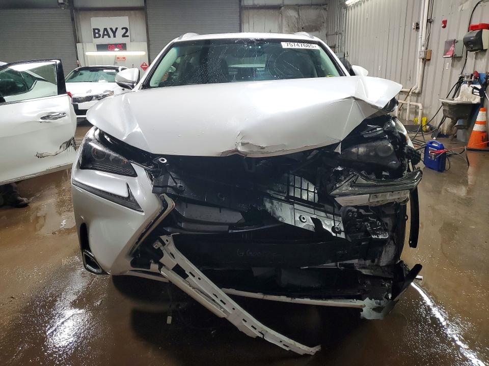Foto 5 de la subasta – 2016 LEXUS NX 200T BA con VIN JTJBARBZ5G2060597