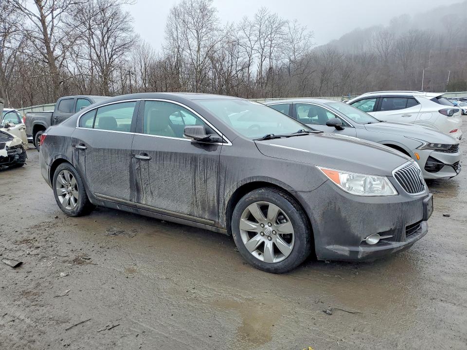 Foto 4 de la subasta – 2013 BUICK LACROSSE con VIN 1G4GC5E33DF180000