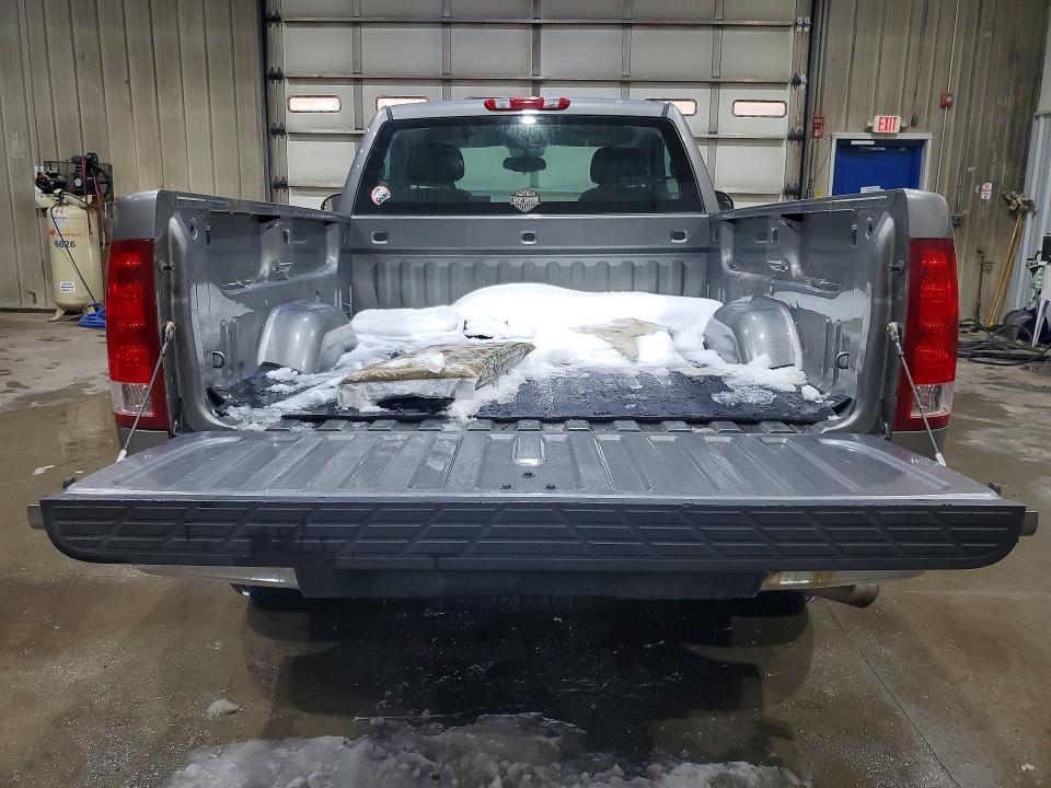 Photo 6 from auction – 2008 GMC SIERRA K15 with VIN 1GTEK14C08Z209076