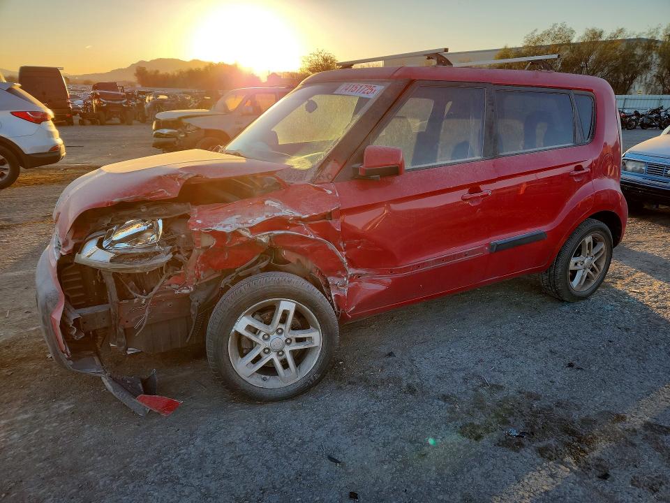 KIA SOUL + 2011 with VIN KNDJT2A29B7292216 - Photo from auction
