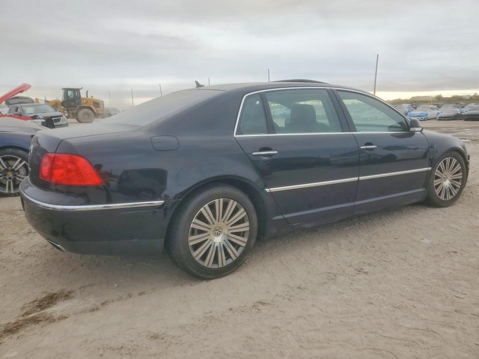 Photo 3 from auction – 2005 VOLKSWAGEN PHAETON with VIN WVWAF93D358000220