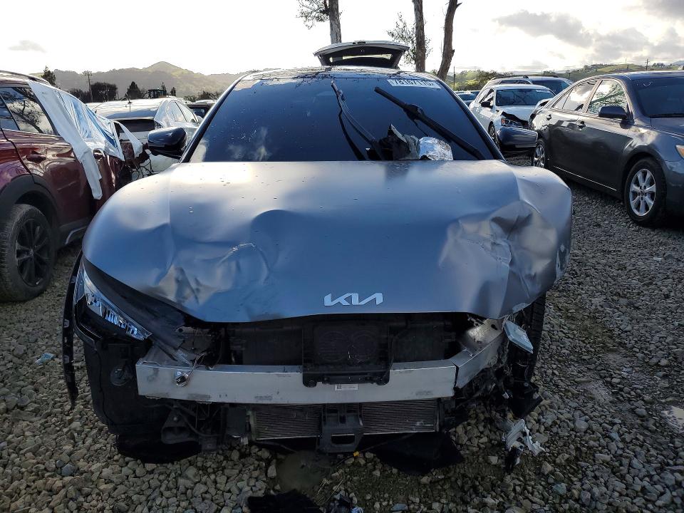 Photo 5 from auction – 2022 KIA EV6 with VIN KNDC44LA7N5058338