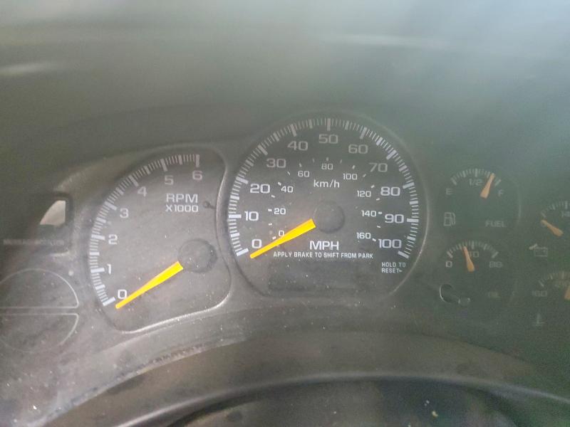 Photo 9 from auction – 2001 CHEVROLET SILVERADO with VIN 2GCEK19T611124699