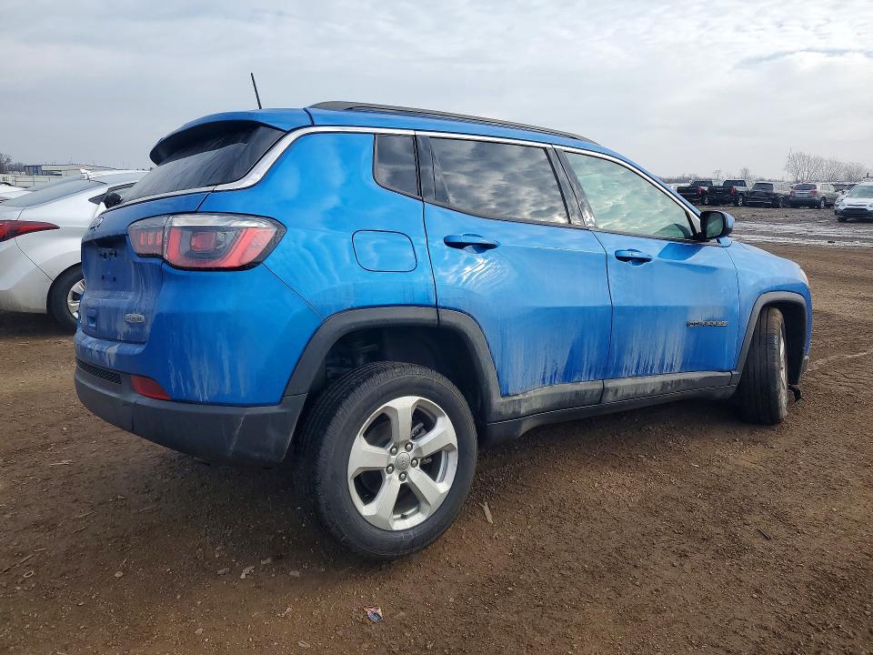 Photo 3 from auction – 2017 JEEP COMPASS with VIN 3C4NJDBBXHT666130