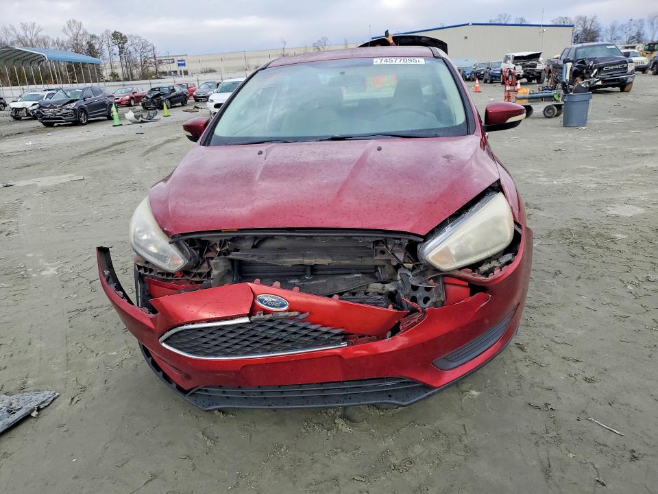 Photo 5 from auction – 2016 FORD FOCUS with VIN 1FADP3F2XGL210630