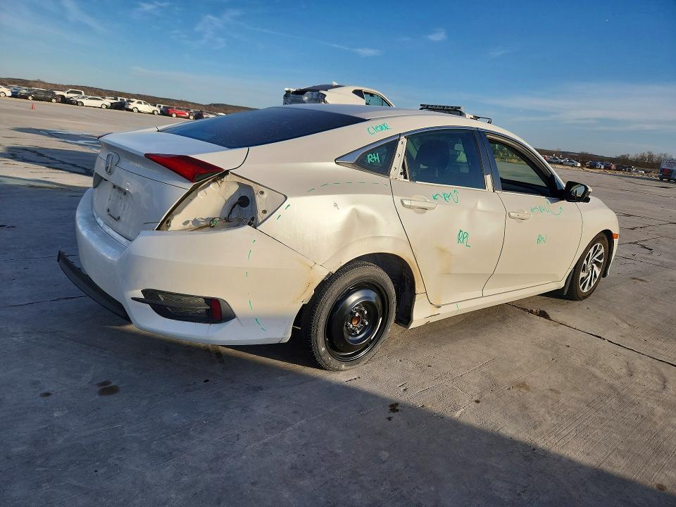 Photo 3 from auction – 2016 HONDA CIVIC with VIN 19XFC2F75GE077000