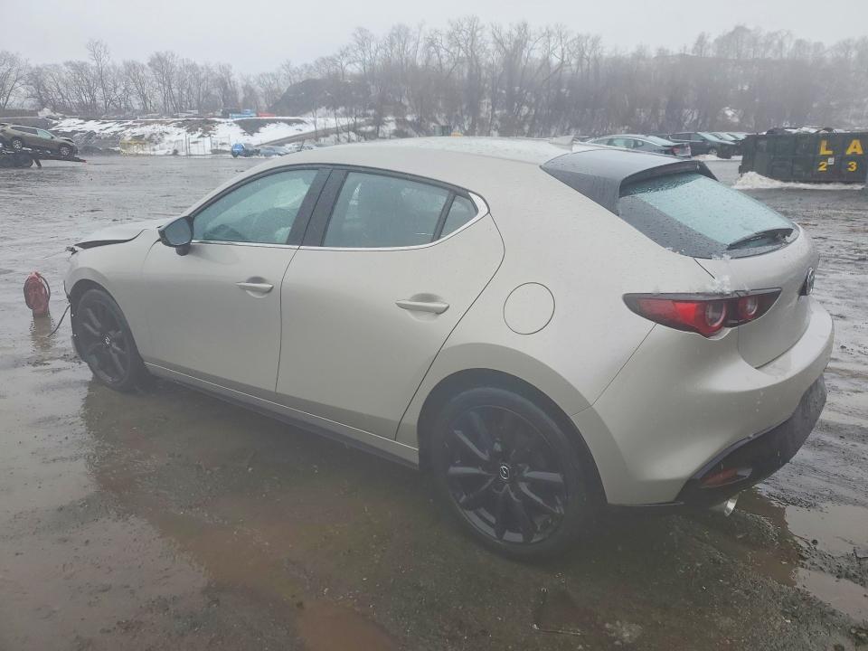 Photo 2 from auction – 2023 MAZDA MAZDA2 with VIN JM1BPBJY1P1600986