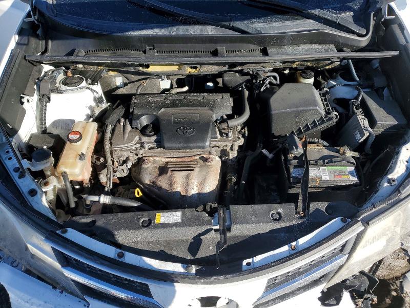 Photo 12 from auction – 2015 TOYOTA RAV4 XLE with VIN JTMRFREV2FD163698