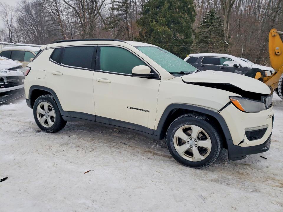 Photo 4 from auction – 2018 JEEP COMPASS with VIN 3C4NJDBB2JT373134