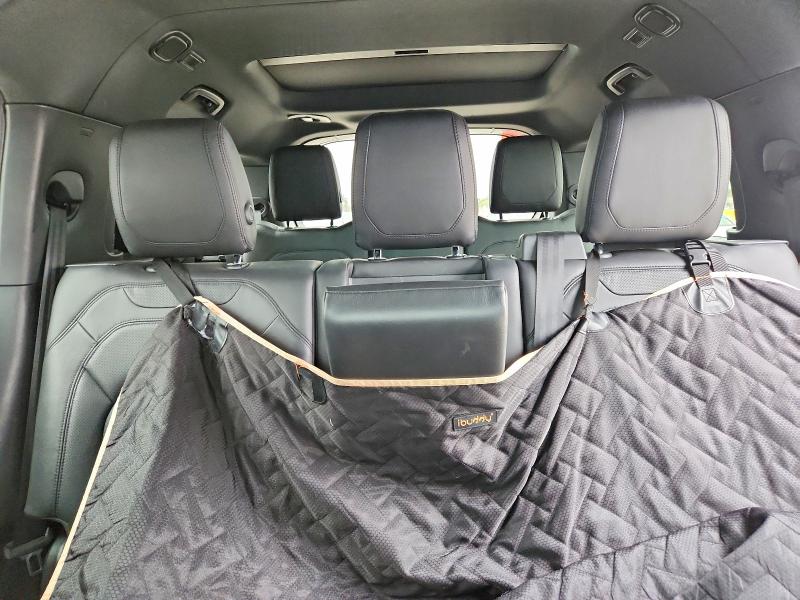 Photo 10 from auction – 2024 LAND ROVER DEFENDER with VIN SALEJFEU0R2275797